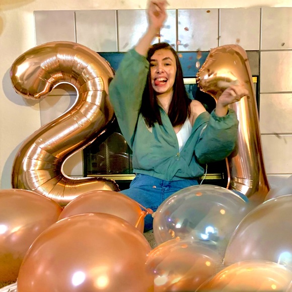 Meet your Posher, Lauren - Picture 1 of 1